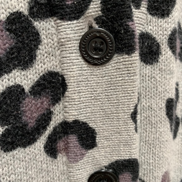 PINK Victoria’s Secret Leopard Print Sweater, - Picture 4 of 8